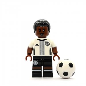 Jerome Boateng (17)